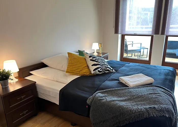 Old Town Apartments - Free Parking